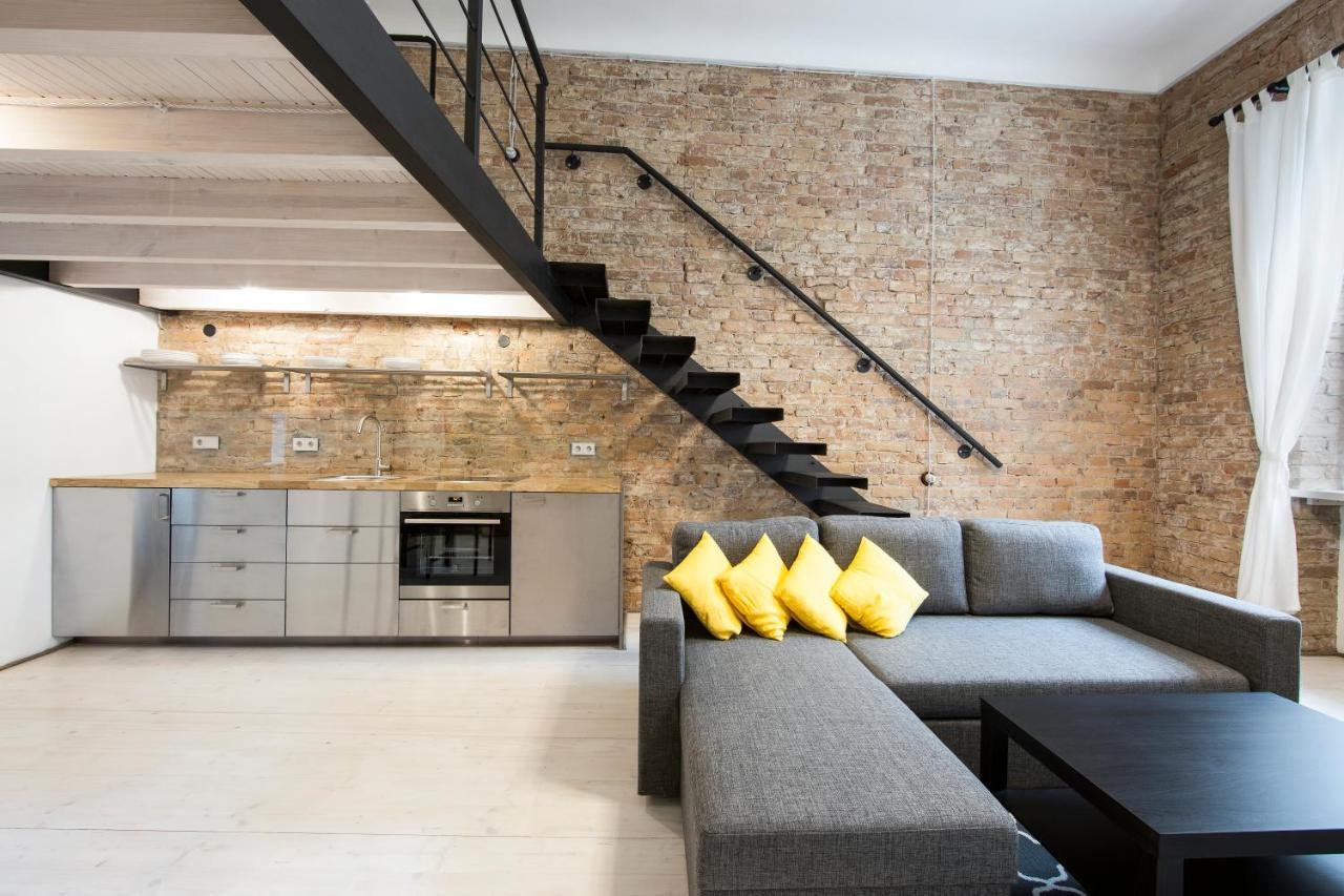 Stylish Studio Apartment In The Heart Of Riga Ngoại thất bức ảnh